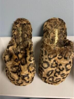 Michael Kors Leopard Print Faux Fur Slippers